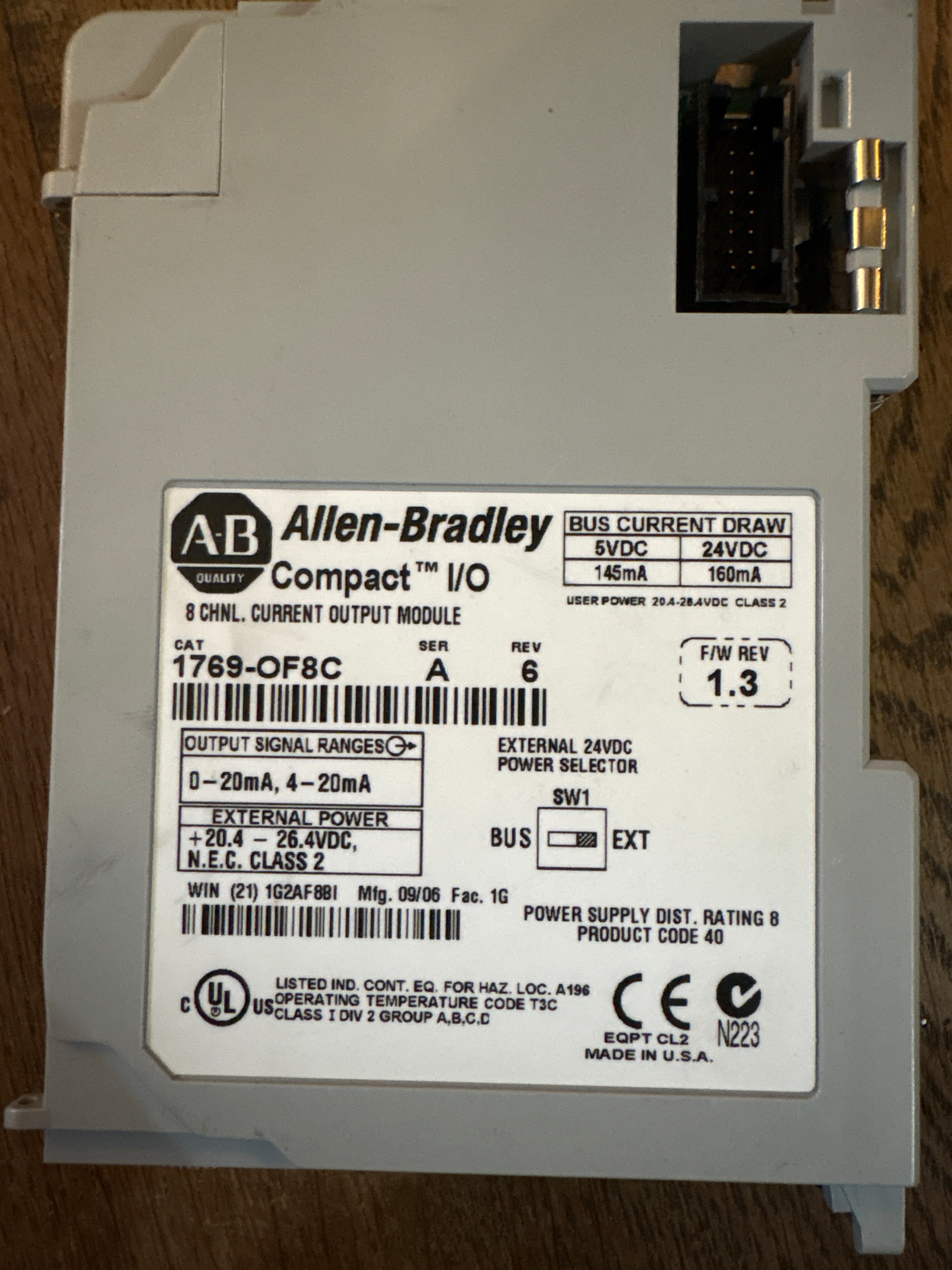 Allen Bradley 1760-OF8C