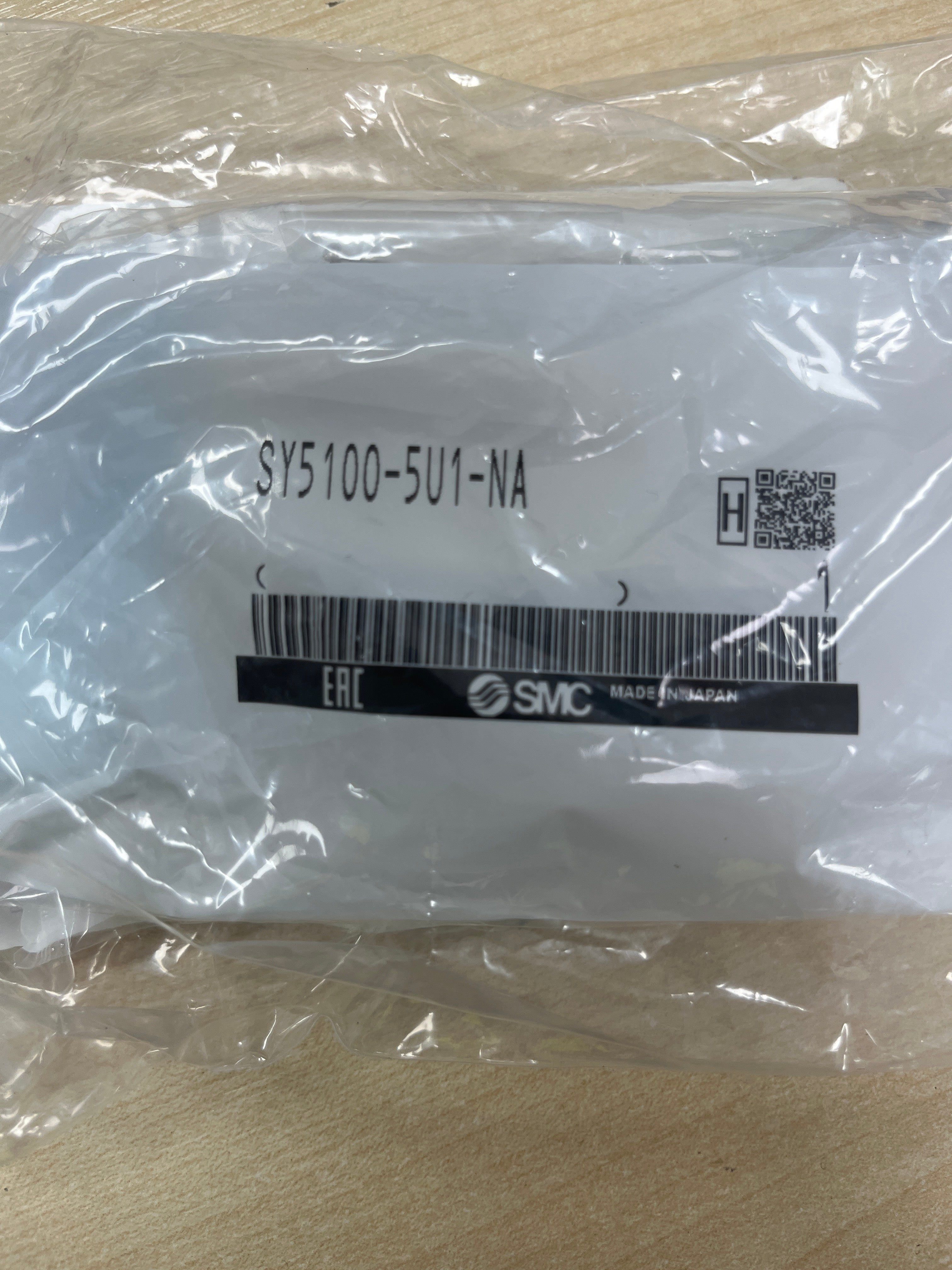 SMC SY5100-5U1-NA solenoid valve
